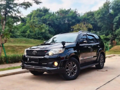 Toyota Fortuner 2015