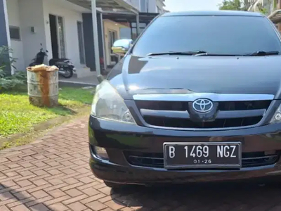 Toyota Kijang Innova 2005