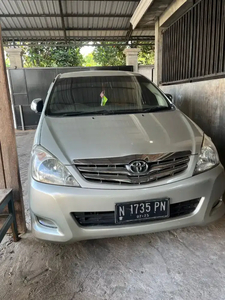 Toyota Kijang Innova 2010