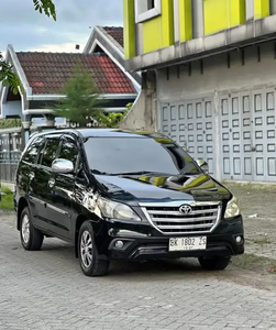 Toyota Kijang Innova 2013