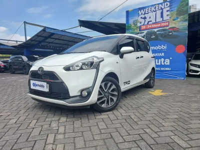 Toyota Sienta 2017