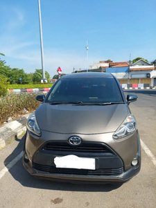 Toyota Sienta 2017