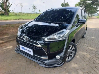 Toyota Sienta 2017