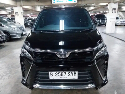 Toyota Voxy 2019