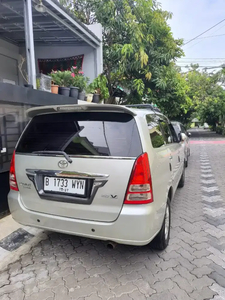 Toyota Kijang Innova 2007