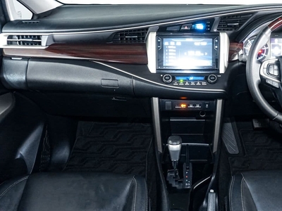 Toyota Kijang Innova V 2020 - Beli Mobil Bekas Murah