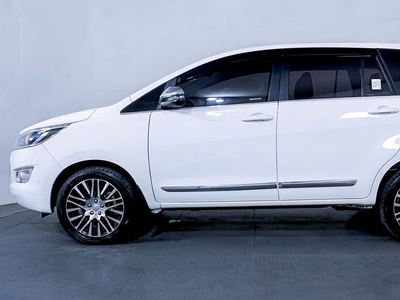 Toyota Kijang Innova V A/T Gasoline 2020 - Beli Mobil Bekas Berkualitas