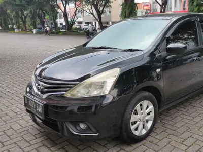 Nissan Grand livina 2014