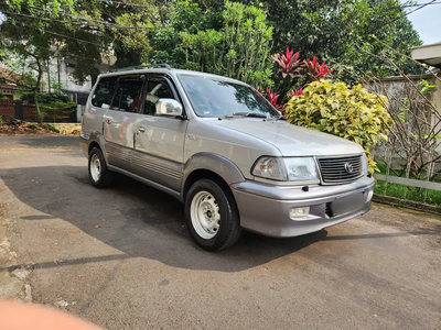 Toyota Kijang 2001