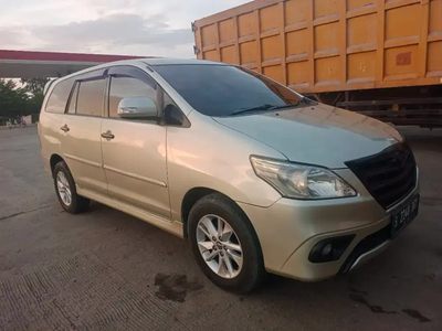 Toyota Kijang Innova 2011