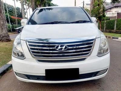 Hyundai H1 2012