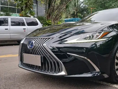 Lexus ES300h 2020