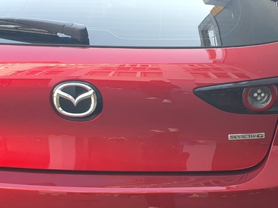 Mazda 3 Hatchback 2021 merah km18ribuan sunroof cash kredit proses bisa dibantu