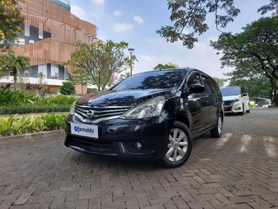 Nissan Grand livina 2015