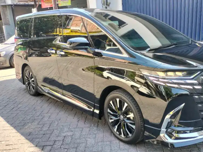 Toyota Alphard 2023