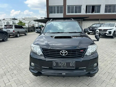 Toyota Fortuner 2015