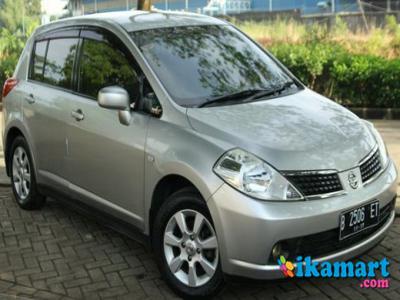 Jual Nissan Latio 2007 Automatic Silver With 22 Advantage