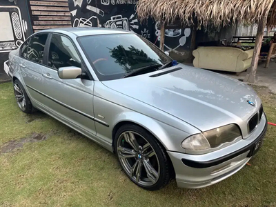 BMW 318i 2001