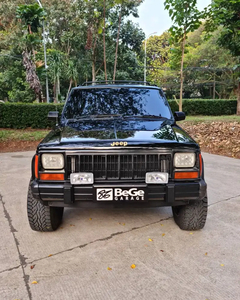 Chrysler Cherokee 2000