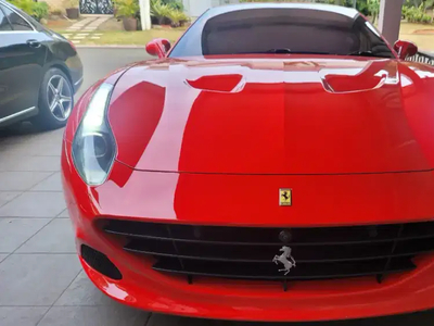 Ferrari California 2015