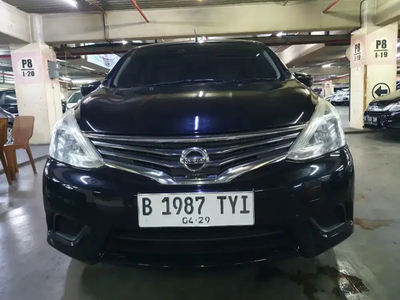 Nissan Grand livina 2014