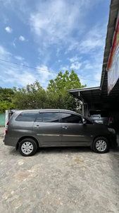 Toyota Kijang Innova 2012