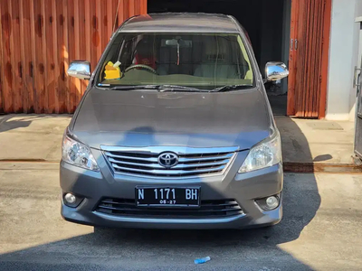 Toyota Kijang Innova 2012