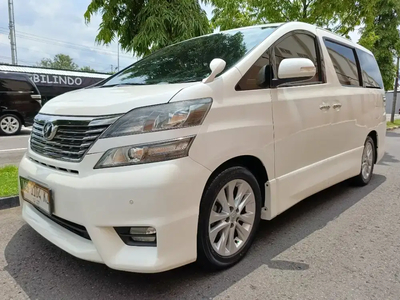 Toyota Vellfire 2011