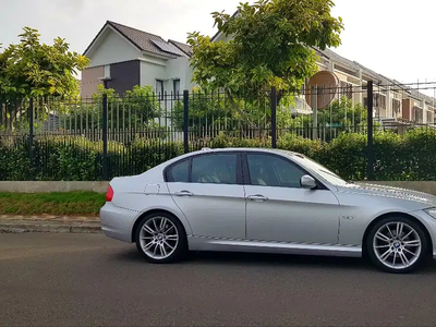 BMW 320i 2009