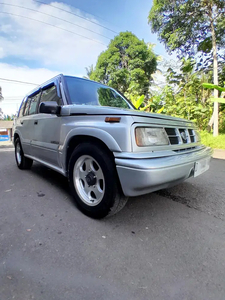 Suzuki Escudo 1997
