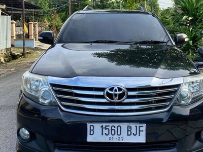 2012 Toyota Fortuner 4X2 2.5L AT