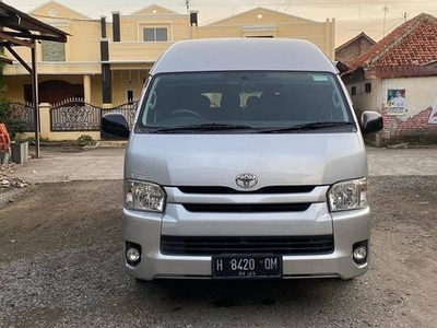 2015 Toyota Hiace