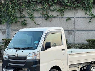 2016 Daihatsu Hi Max AC & PS