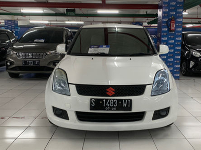 2010 Suzuki Swift ST AT