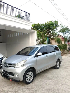 Daihatsu Xenia 2012