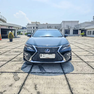 Lexus ES300h 2015