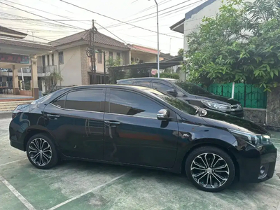 Toyota Altis 2014
