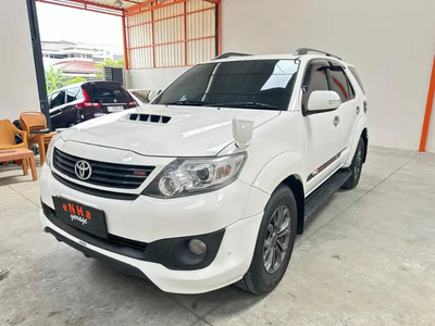 Toyota Fortuner 2015