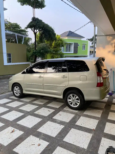 Toyota Kijang Innova 2011