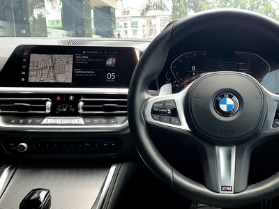 BMW 4 Series 430i Sport 2022 cabrio km2 rban cash kredit proses bisa dibantu