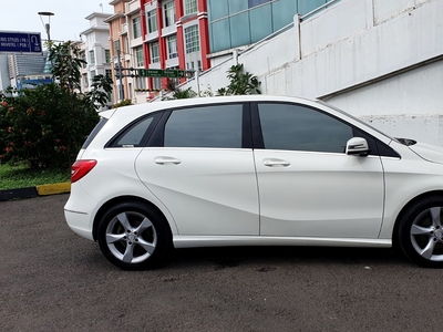 Jual Mercedes-Benz B-CLass 2014 B 200 di DKI Jakarta - ID36451301