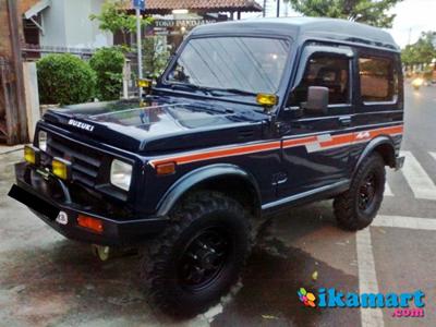 DIJUAL CEPAT MURAH SUZUKI JIMNY KATANA 4WD ASLI 1990