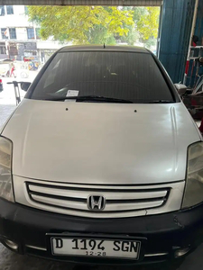 Honda Stream 2002