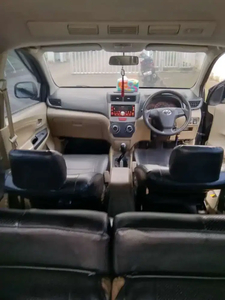 Toyota Avanza 2012