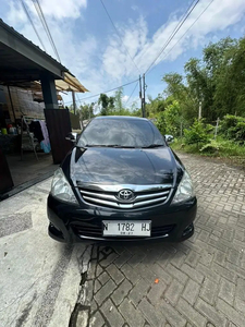 Toyota Kijang Innova 2009