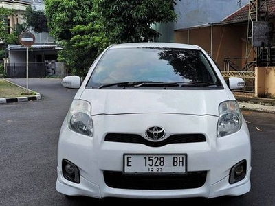 2012 Toyota Yaris E 1.5L AT