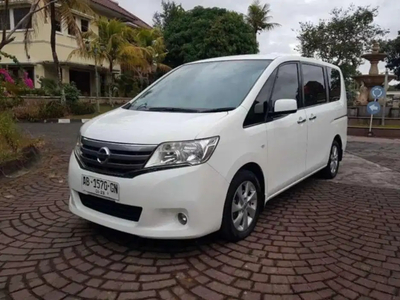 Nissan Serena 2013