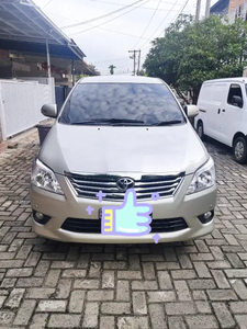 Toyota Kijang Innova 2012