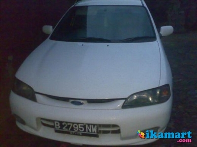 Dijual Ford White Pearl '95 Jual Murah Banget