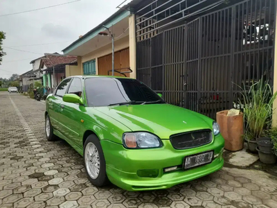 Suzuki Baleno 2001